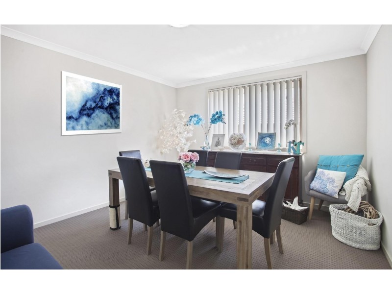 5 Creswell Street, Wadalba NSW 2259