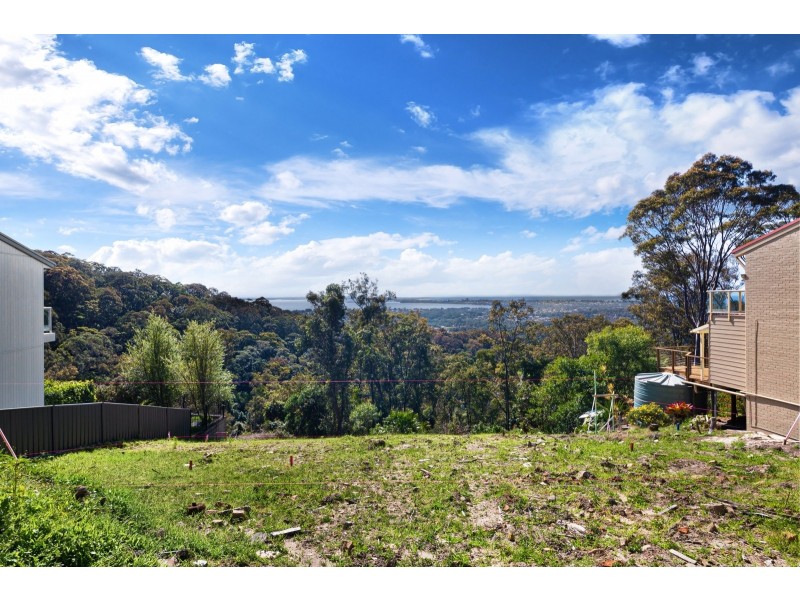 697 The Ridgeway, Tumbi Umbi NSW 2261
