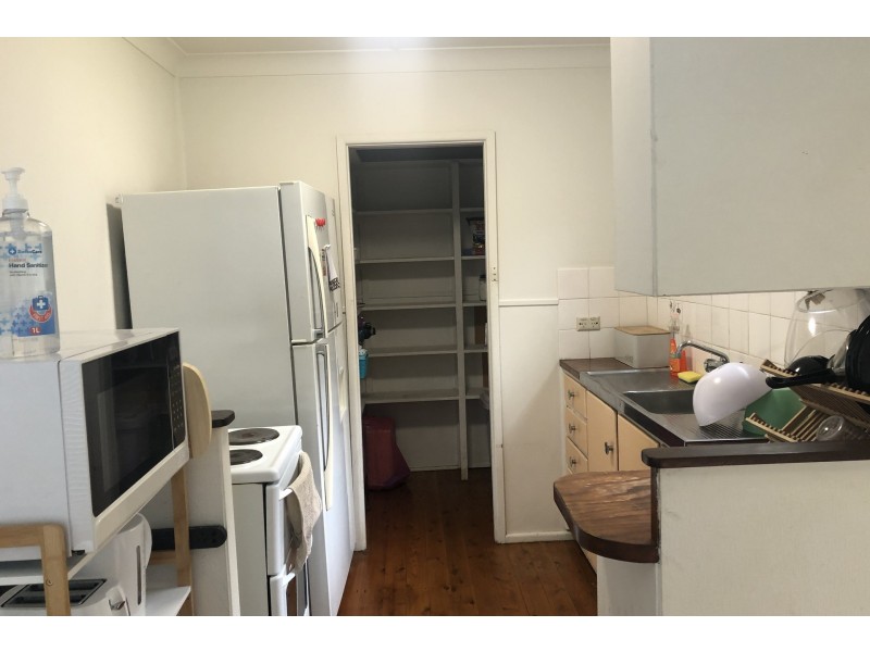 1/140 Faunce Street, Gosford NSW 2250