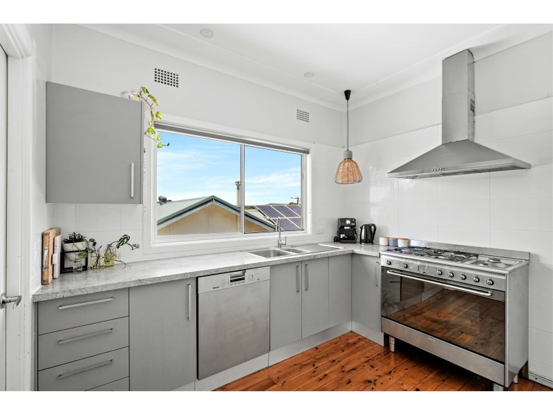 15 Headlam Parade, Springfield NSW 2250