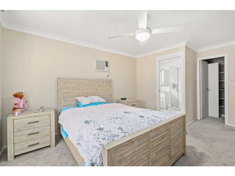 3 Rainbow Close, Lisarow NSW 2250