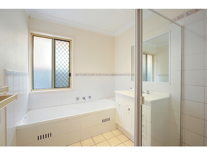10 Cathy Crescent, Narara NSW 2250