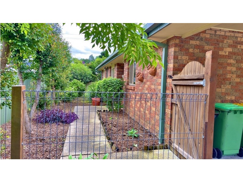 10 Cathy Crescent, Narara NSW 2250