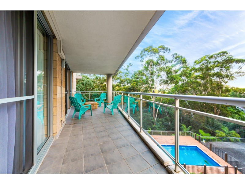 432/80 John Whiteway Drive, Gosford NSW 2250