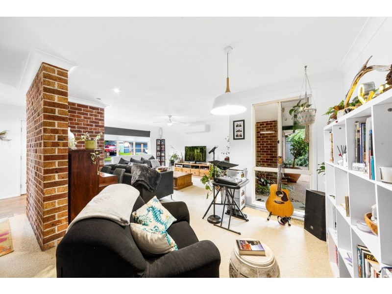 4 McGrath Close, Lisarow NSW 2250