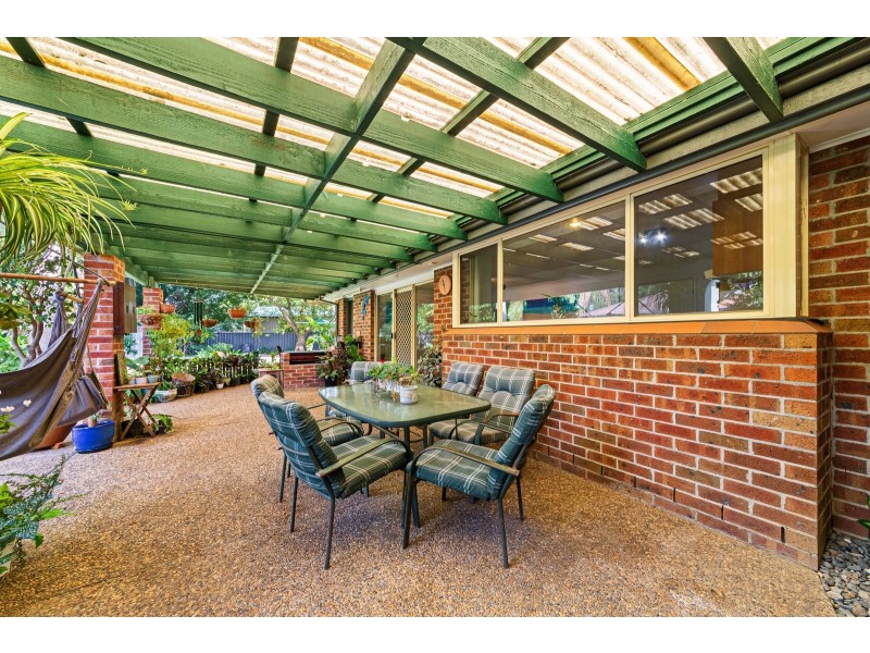 4 McGrath Close, Lisarow NSW 2250