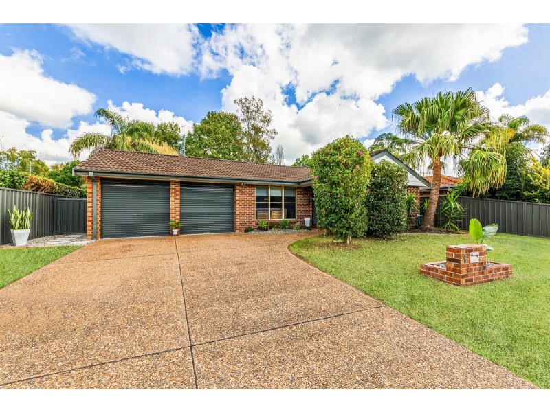 4 McGrath Close, Lisarow NSW 2250