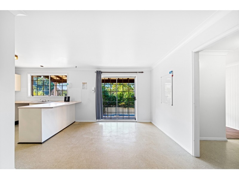 50 Railway Crescent, Lisarow NSW 2250
