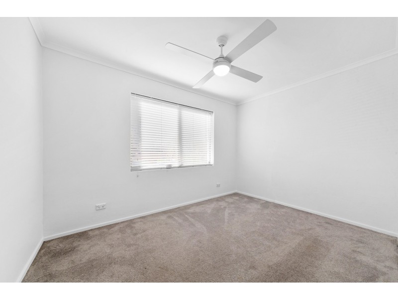 6/205 Albany Street, Point Frederick NSW 2250