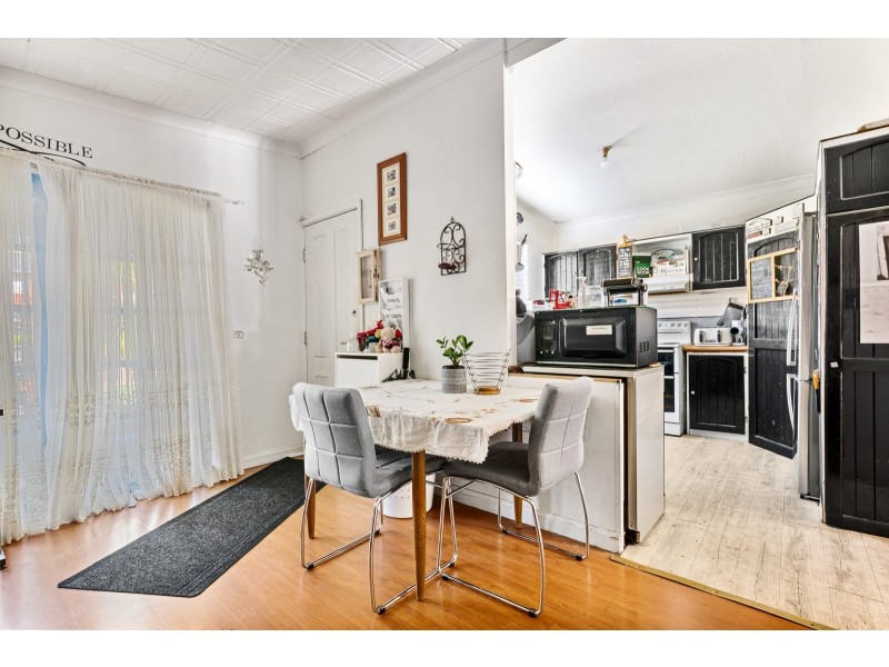 49 Dalton Street, Wyoming NSW 2250