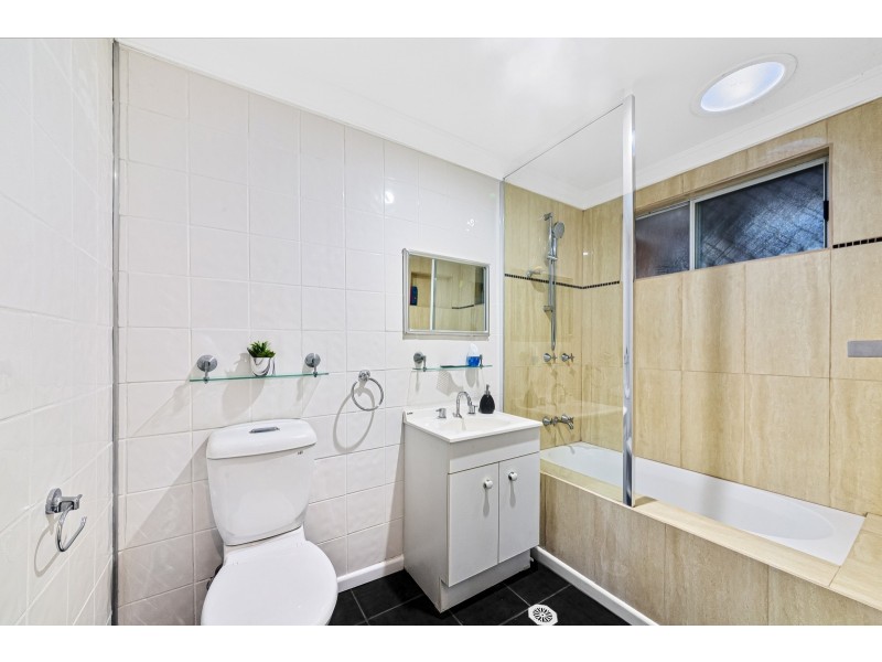 14 Blackbutt Street, Wyoming NSW 2250