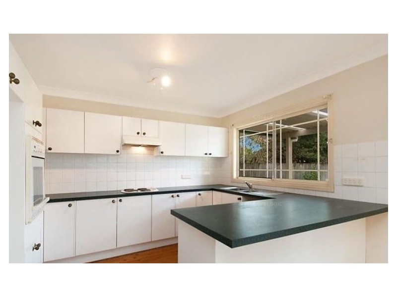 5 Bathurst Street, Umina Beach NSW 2257