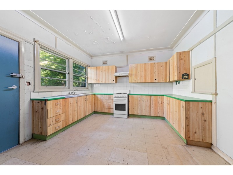 229 Gertrude Street, North Gosford NSW 2250