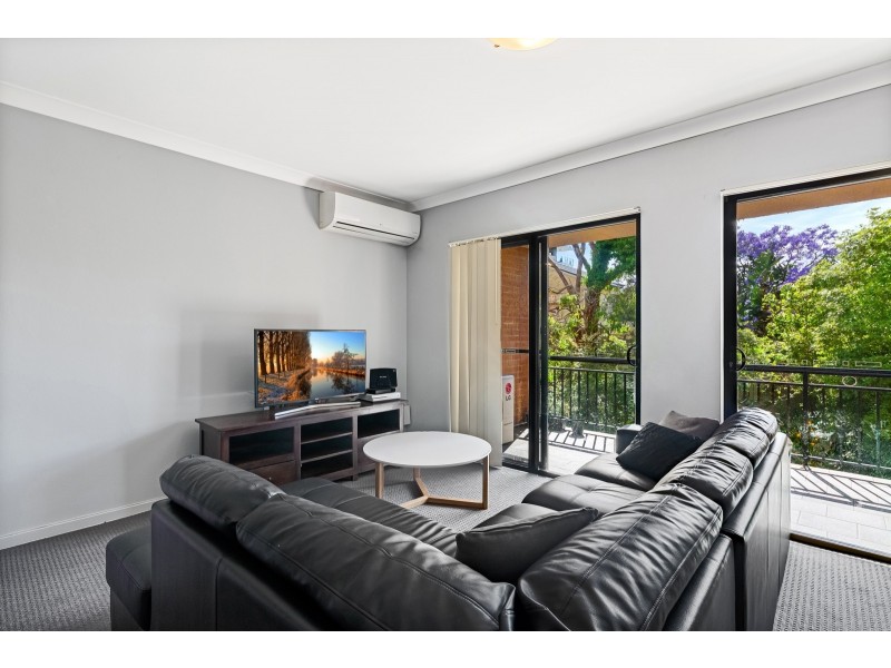 21/19-21 Central Coast Highway, West Gosford NSW 2250