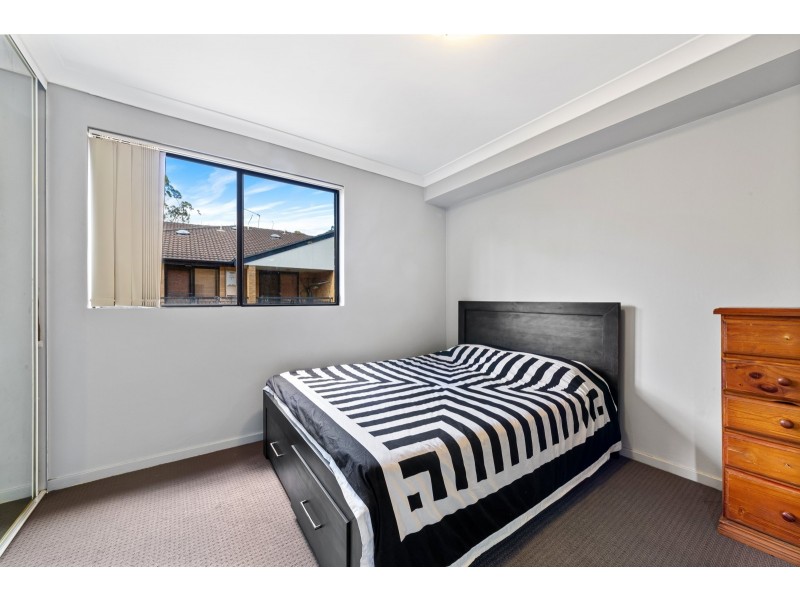 21/19-21 Central Coast Highway, West Gosford NSW 2250