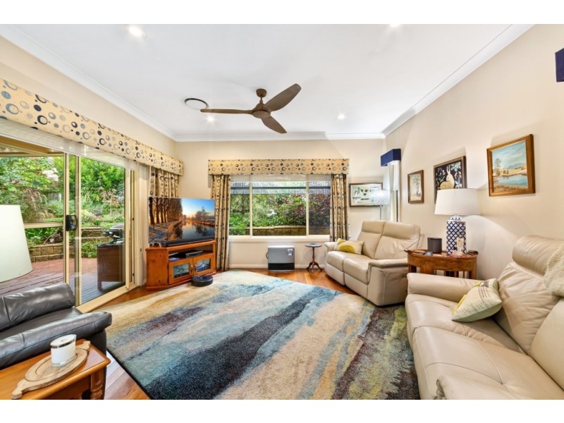 3 Florence Avenue, Point Frederick NSW 2250