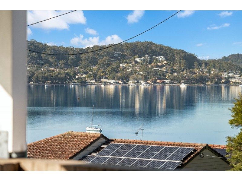 22 Frederick Street, Point Frederick NSW 2250