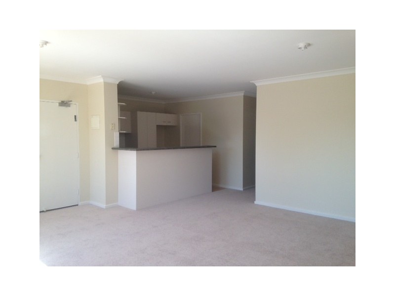 7/111 Faunce Street, Gosford NSW 2250