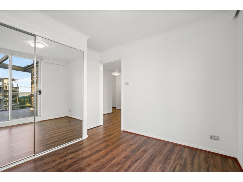 472/80 John Whiteway Drive, Gosford NSW 2250