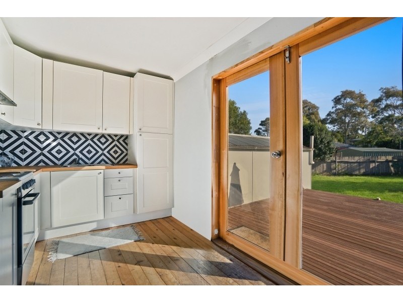 13 Sylvia Avenue, Gorokan NSW 2263