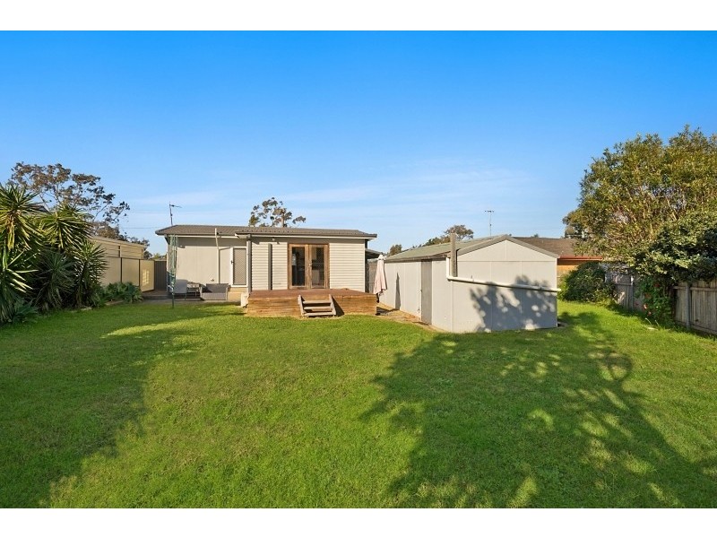 13 Sylvia Avenue, Gorokan NSW 2263