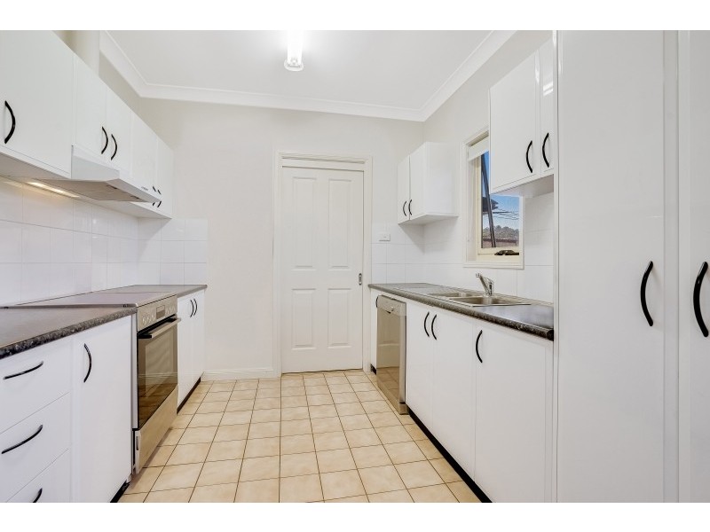 3/191 Albany Street, Point Frederick NSW 2250