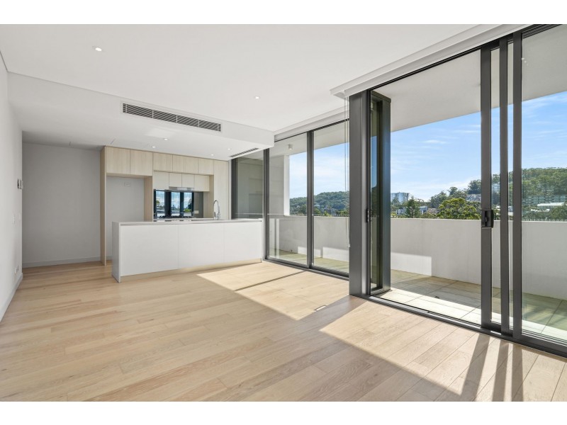 301/148a Albany Street, Point Frederick NSW 2250