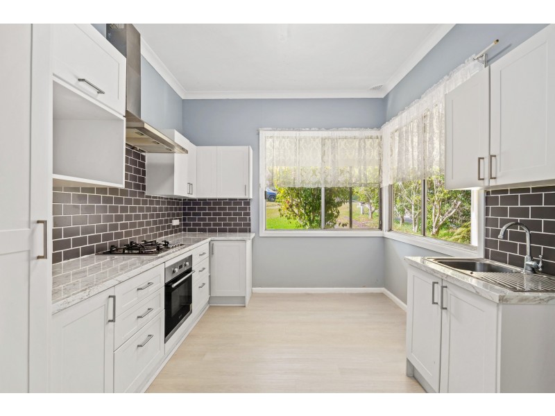 13 Narara Crescent, Narara NSW 2250