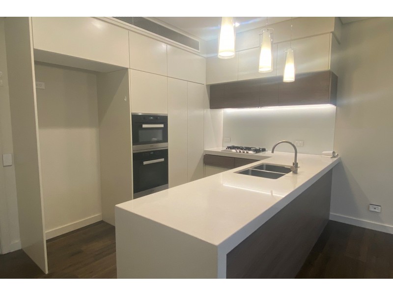 206/7-9 Lynn Avenue, Point Frederick NSW 2250