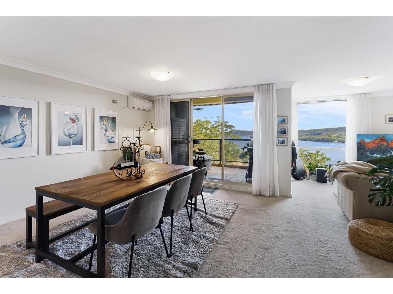 18/92 John Whiteway Drive, Gosford NSW 2250