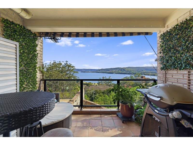 18/92 John Whiteway Drive, Gosford NSW 2250