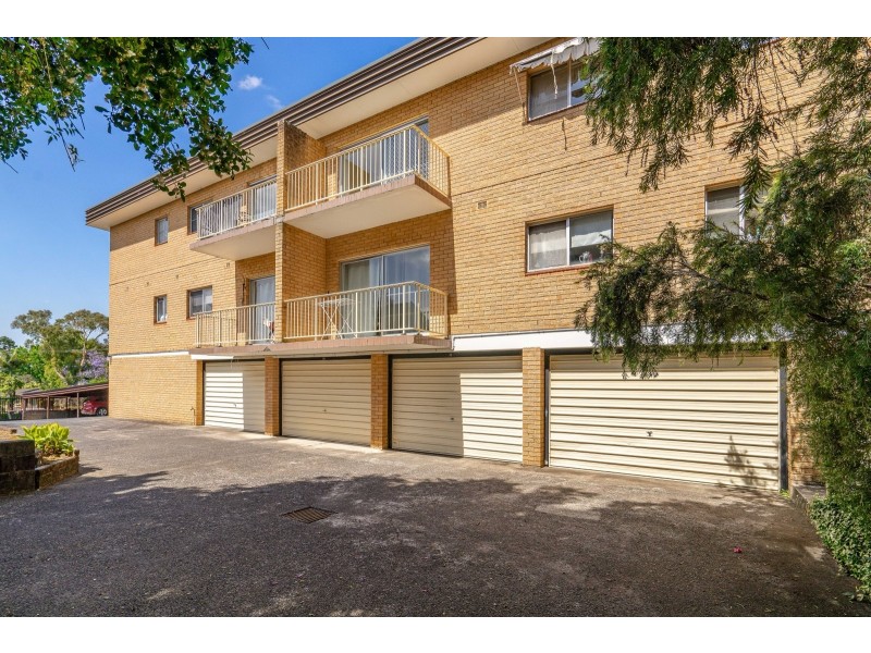 12/76 Faunce Street, Gosford NSW 2250