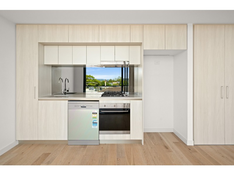 504/148A Albany Street, Point Frederick NSW 2250