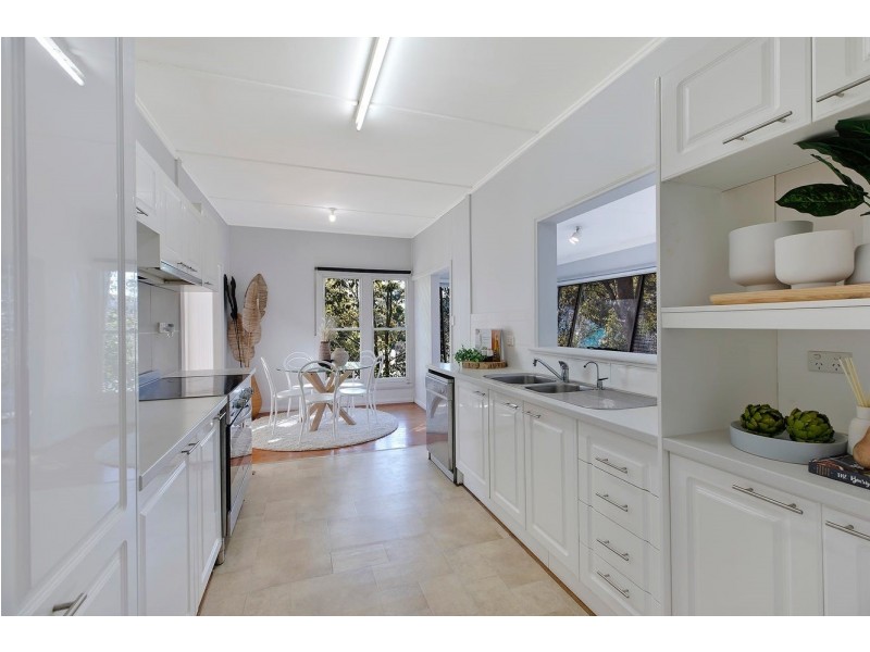 38 Henry Parry Drive, East Gosford NSW 2250