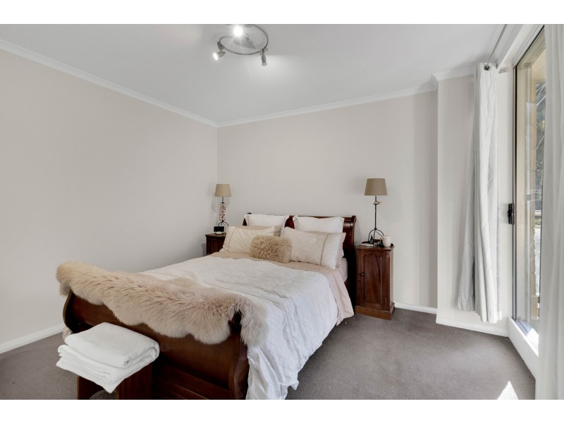 454/80 John Whiteway Drive, Gosford NSW 2250