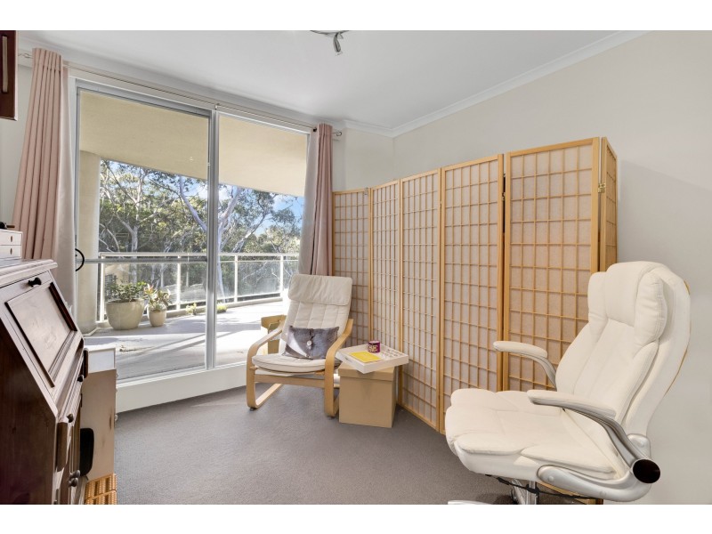 454/80 John Whiteway Drive, Gosford NSW 2250