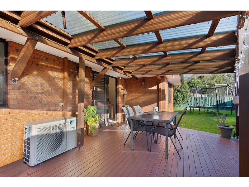 2/12 Donna Close, Lisarow NSW 2250