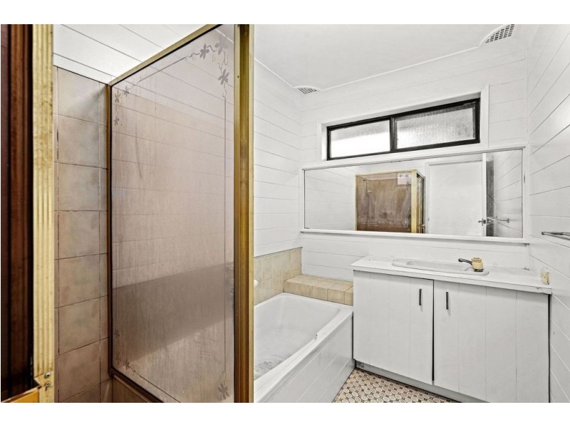 23 Neeworra Avenue, Narara NSW 2250