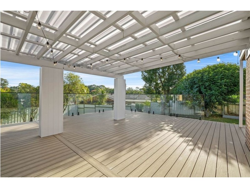 9 Silky Oak Crescent, Green Point NSW 2251