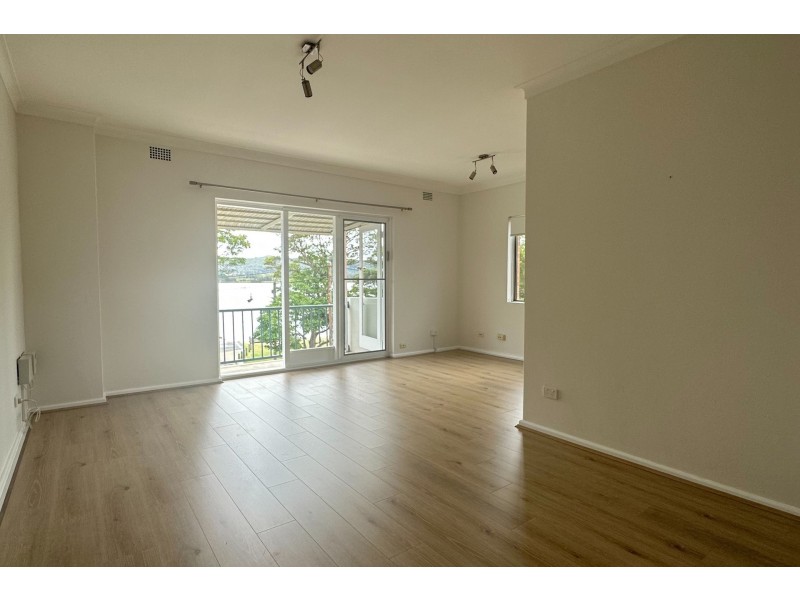 9/25-27 Masons Parade, Point Frederick NSW 2250