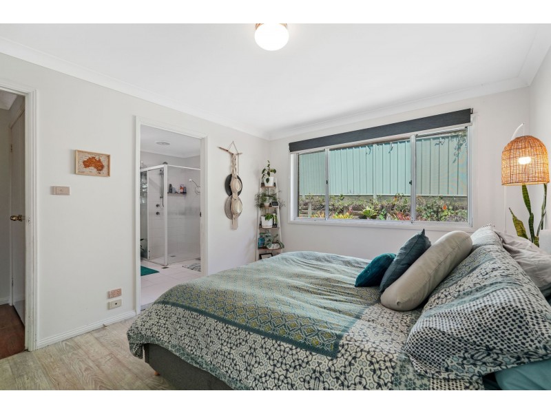 1/6 St Andrews Close, Green Point NSW 2251