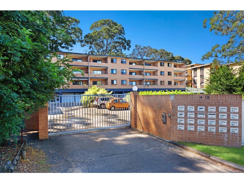 16/9-12 Broadview Avenue, Gosford NSW 2250