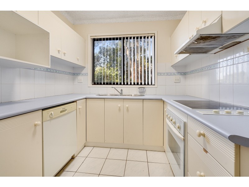 16/9-12 Broadview Avenue, Gosford NSW 2250