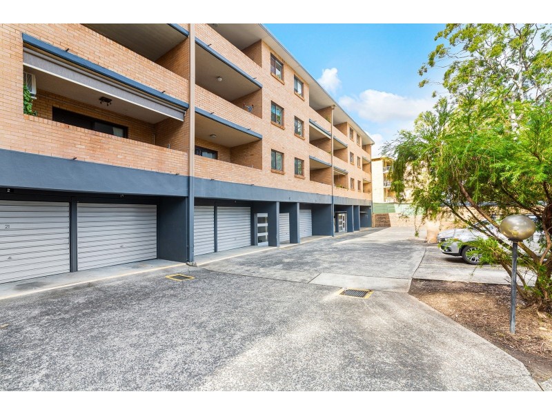 16/9-12 Broadview Avenue, Gosford NSW 2250