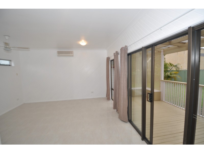 8a Yates Road, Ourimbah NSW 2258