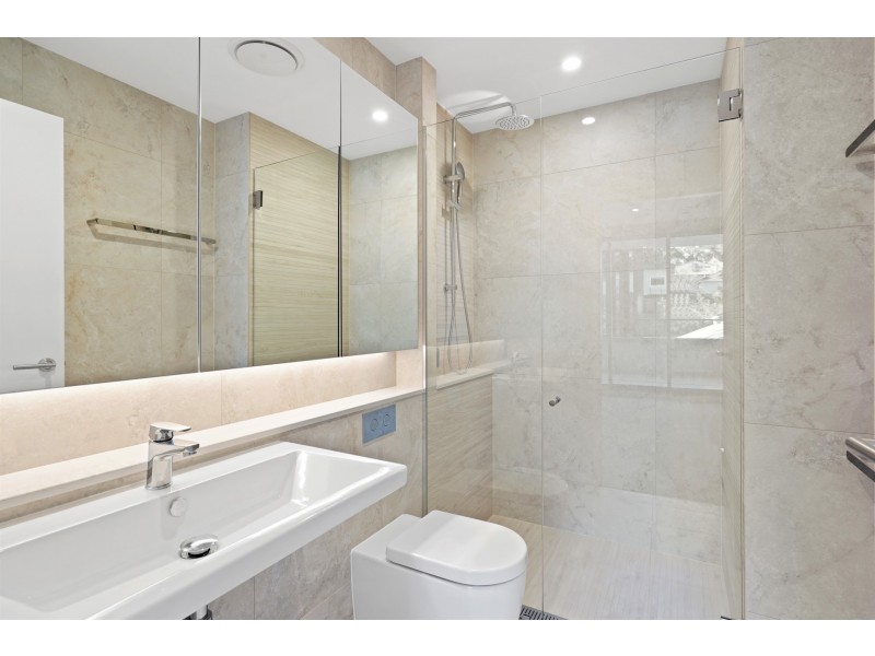 Level 4/404/72 Donnison Street, Gosford NSW 2250