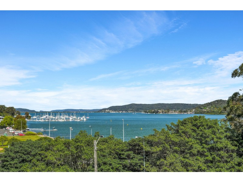 6/2 Broadview Avenue, Gosford NSW 2250