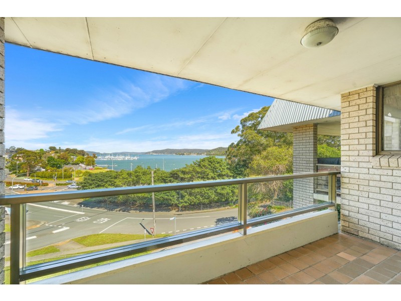 6/2 Broadview Avenue, Gosford NSW 2250