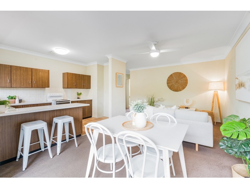 7/199 Albany Street, Point Frederick NSW 2250