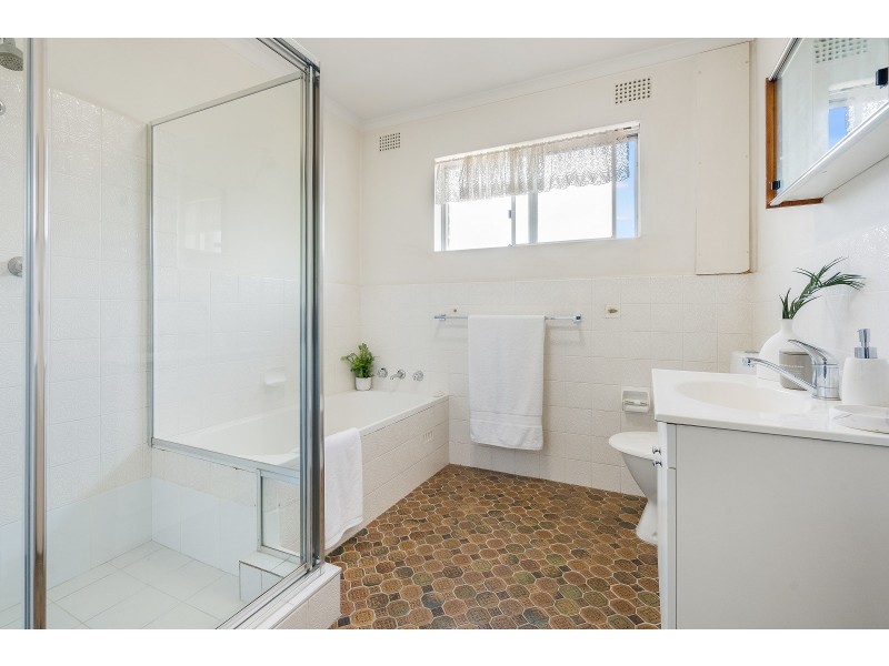 7/199 Albany Street, Point Frederick NSW 2250
